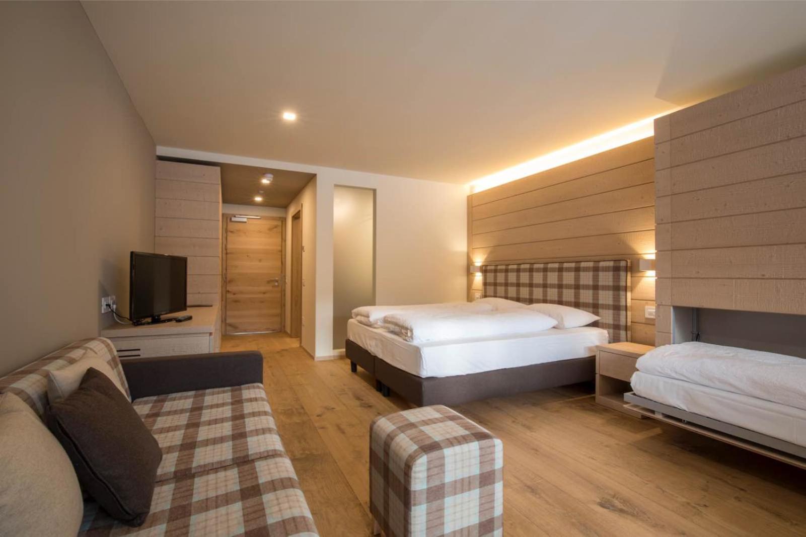 Family Junior Suite,1559607991:JPEG